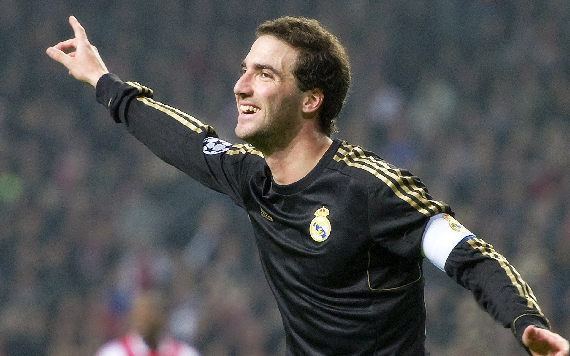 开云体育中国-范戴克铁闸镇非洲，当南非的矛，遇上埃及的盾