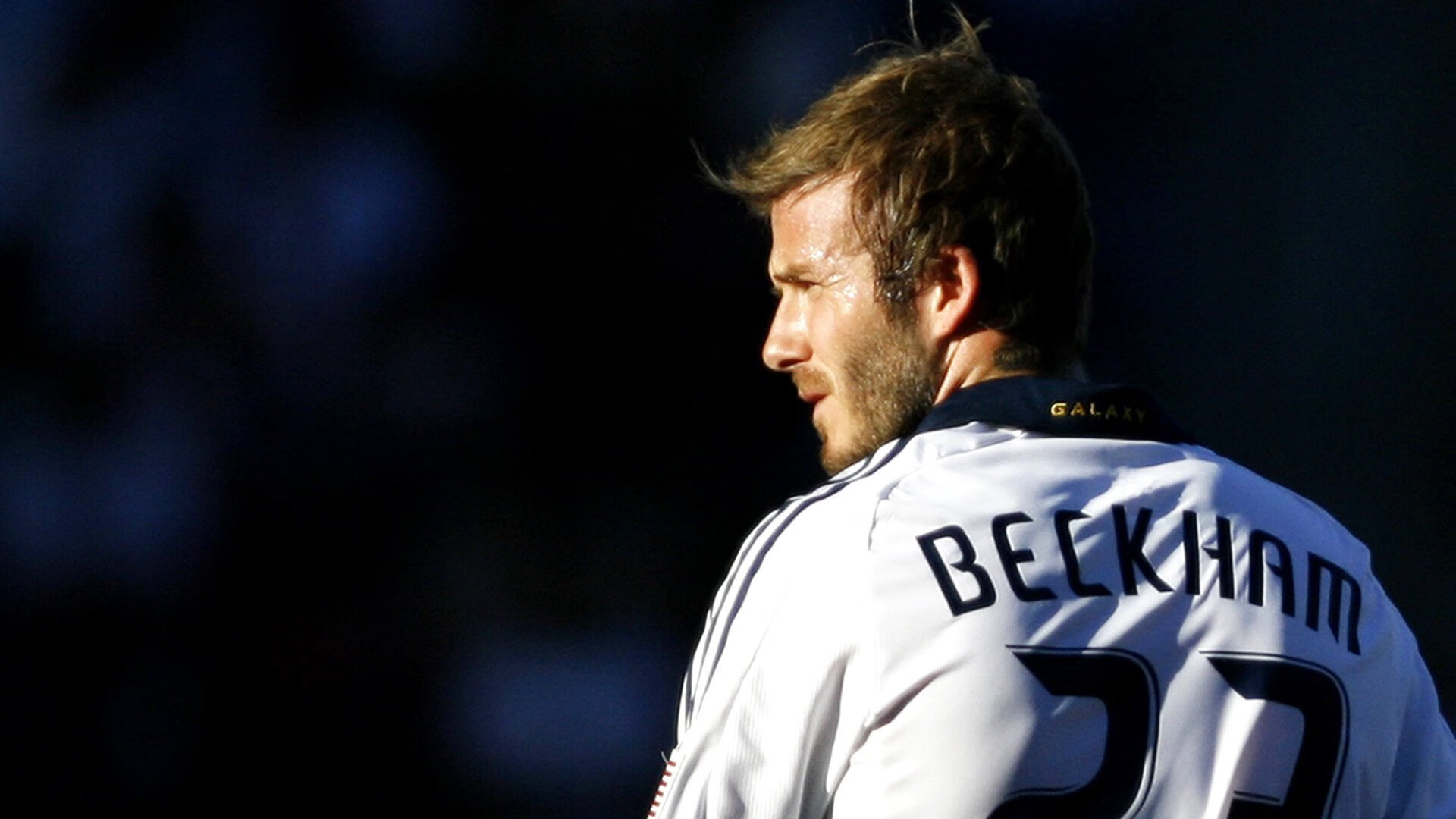 久保建英关键节点连续得分，玻利维亚冲垮塞维利亚，足球世界的蝴蝶效应与秩序重构