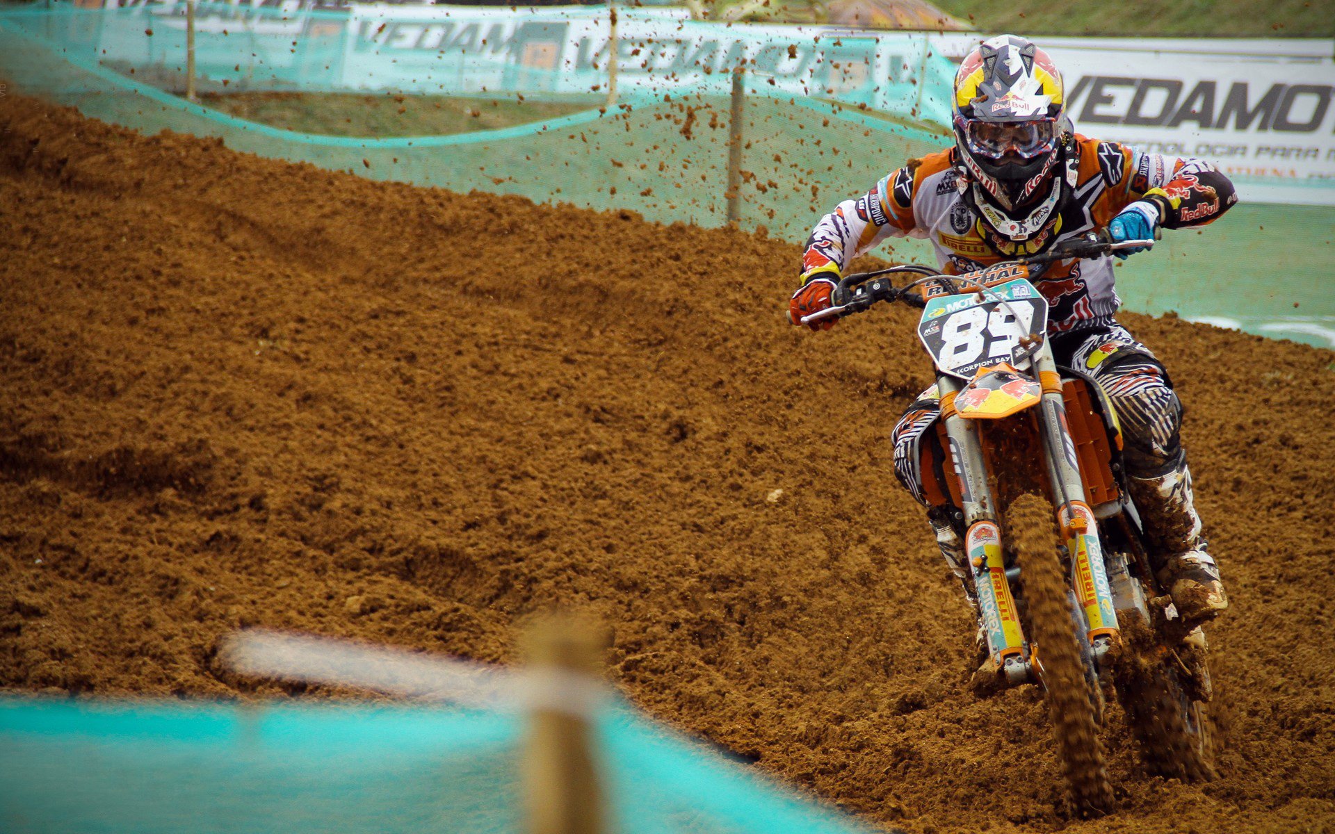 阿坎吉的沉默革命，当瑞士铁闸在丹麦童话中完成终极进化